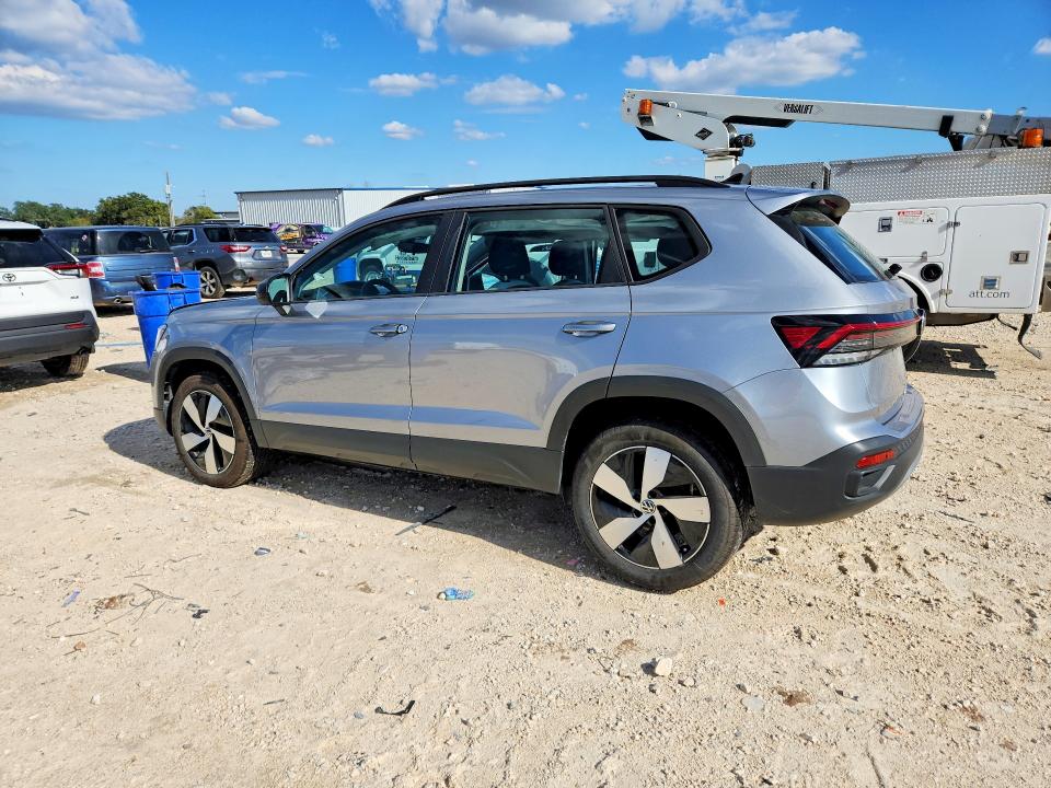 71506566 :رقم المزاد ، 3VV8C7B22TM034090 vin ، 2026 Volkswagen Taos مزاد بيع