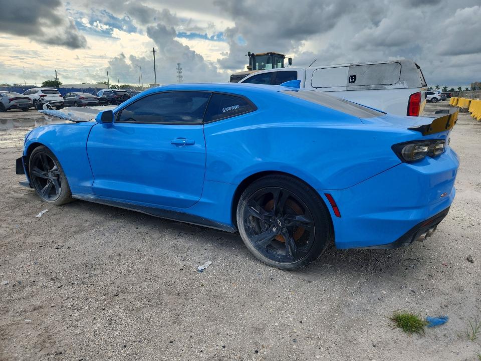 72196736 :رقم المزاد ، 1G1FF1R75N0134579 vin ، 2022 Chevrolet Camaro مزاد بيع