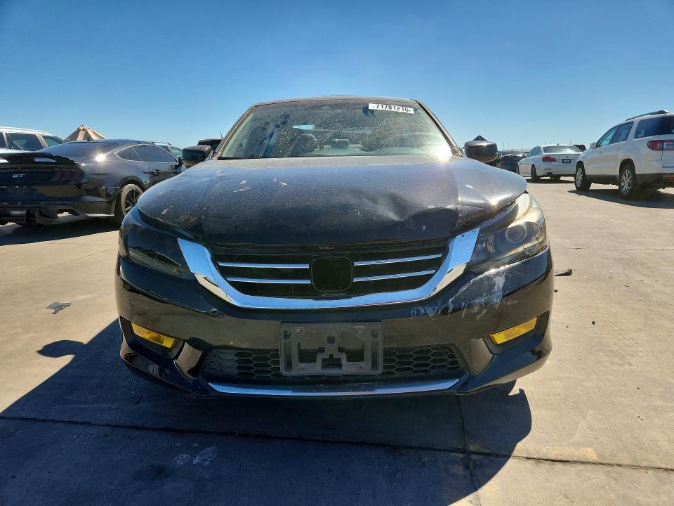 71781216 :رقم المزاد ، 1HGCR3F87DA037033 vin ، 2013 Honda Accord مزاد بيع
