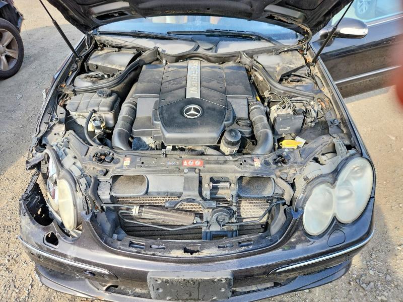 71373136 :رقم المزاد ، WDBTK75G54T032516 vin ، 2004 Mercedes-benz Clk مزاد بيع
