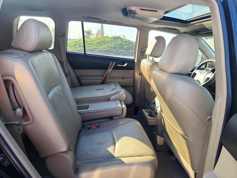 72699576 :رقم المزاد ، JTEES42A282106071 vin ، 2008 Toyota Highlander مزاد بيع