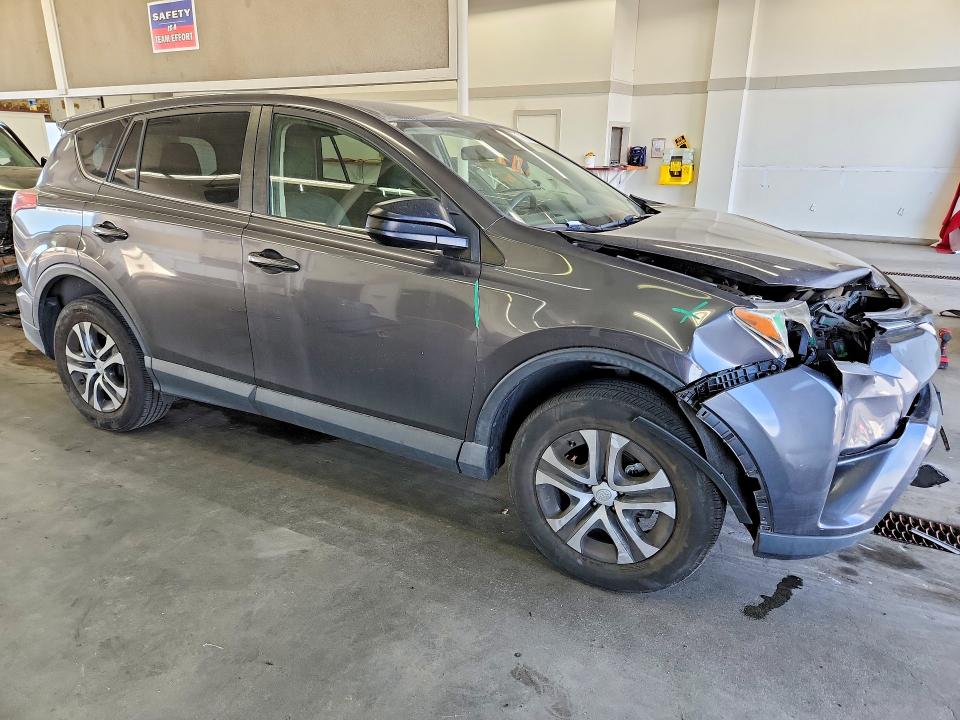 2018 Toyota Rav4 მანქანა იყიდება აუქციონზე, vin: JTMZFREV1JJ188943, აუქციონის ნომერი: 71805376