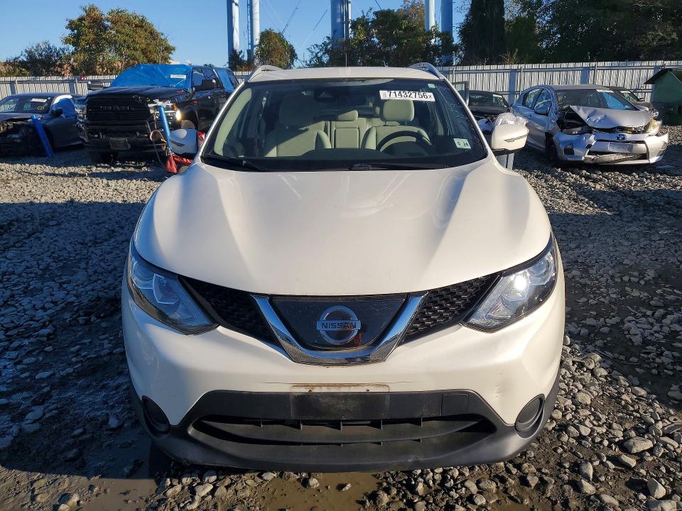 71432756 :رقم المزاد ، JN1BJ1CR1KW626083 vin ، 2019 Nissan Rogue Sport مزاد بيع