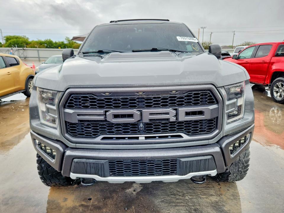 70375266 :رقم المزاد ، 1FTFW1RGXJFB81962 vin ، 2018 Ford F150 مزاد بيع