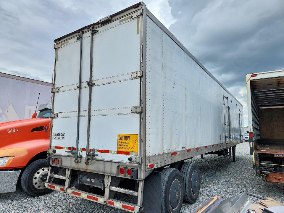 2016 Utility Trailer Utility Tr მანქანა იყიდება აუქციონზე, vin: 1UYVS2481GM426148, აუქციონის ნომერი: 71285916