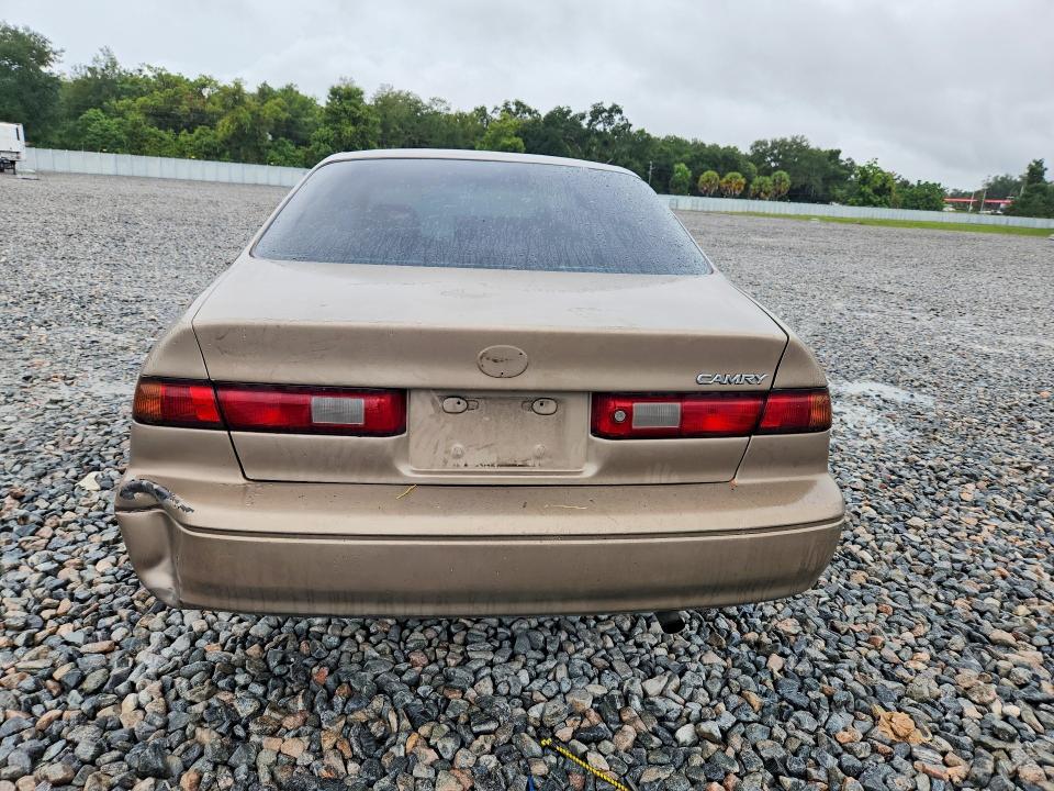 71768816 :رقم المزاد ، 4T1BG22K9XU511722 vin ، 1999 Toyota Camry مزاد بيع