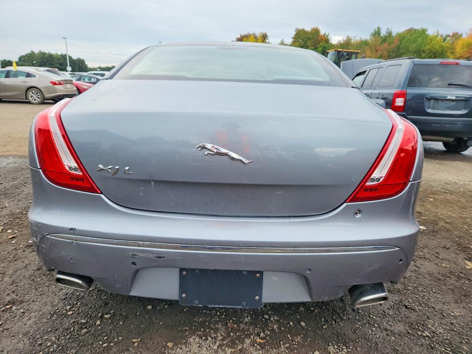 Продажа на аукционе авто 2011 Jaguar Xjl, vin: SAJWA2GB6BLV07658, номер лота: 70898546