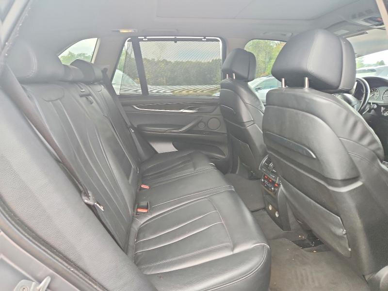 70314166 :رقم المزاد ، 5UXKR6C53F0J75522 vin ، 2015 Bmw X5 مزاد بيع