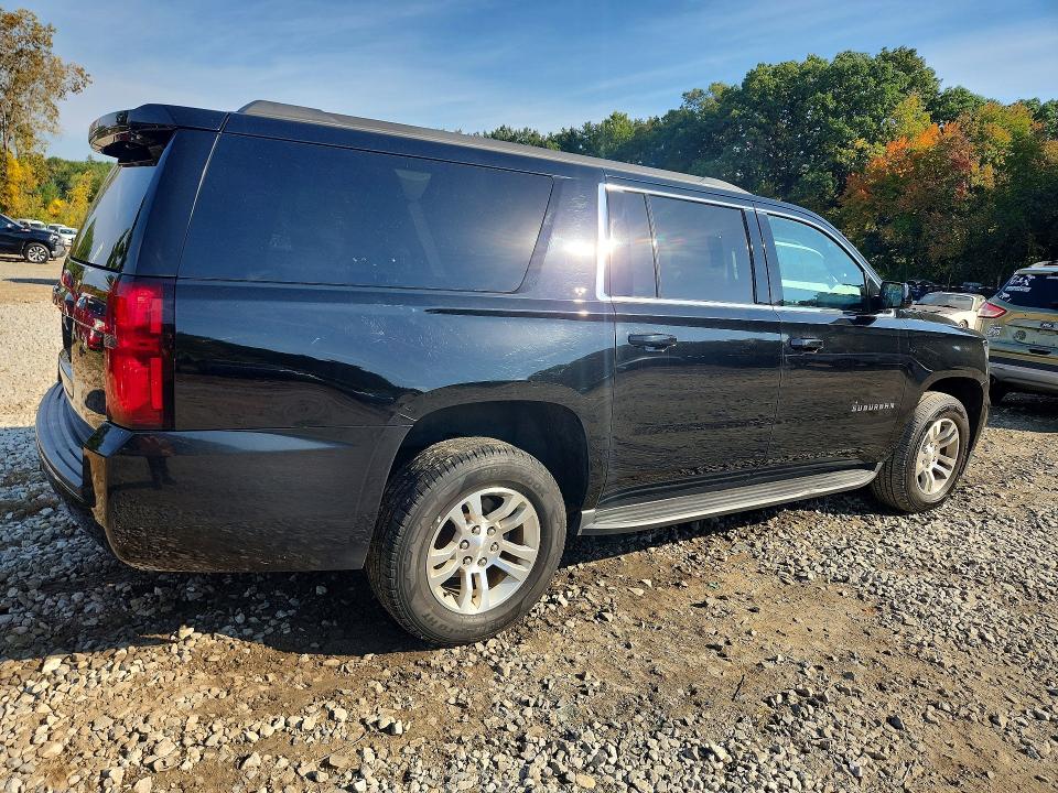 71260966 :رقم المزاد ، 1GNSKHKC5KR141984 vin ، 2019 Chevrolet Suburban مزاد بيع