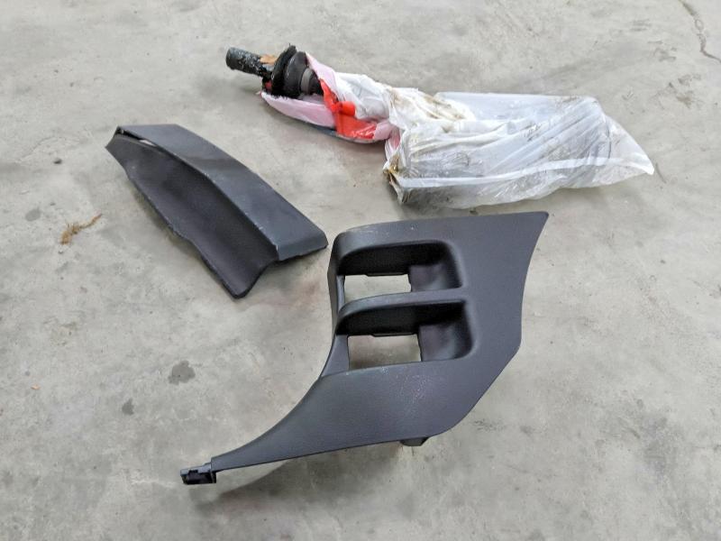 71683866 :رقم المزاد ، 7FARW1H96KE013651 vin ، 2019 Honda Cr-v مزاد بيع
