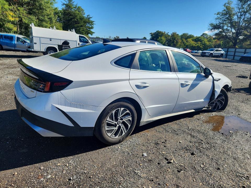 Продажа на аукционе авто 2026 Hyundai Sonata Hybrid, vin: KMHL24JJ4TA142514, номер лота: 70971286