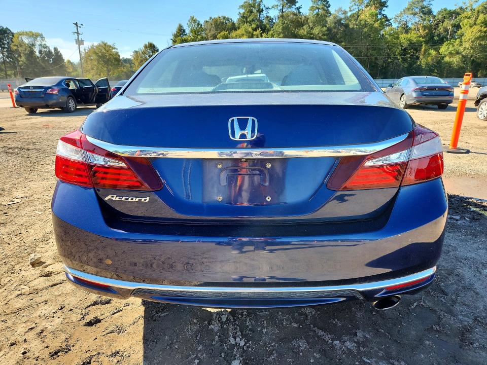 Aukcja sprzedaży 2017 Honda Accord, vin: 1HGCR2F30HA135504, numer aukcji: 72057686