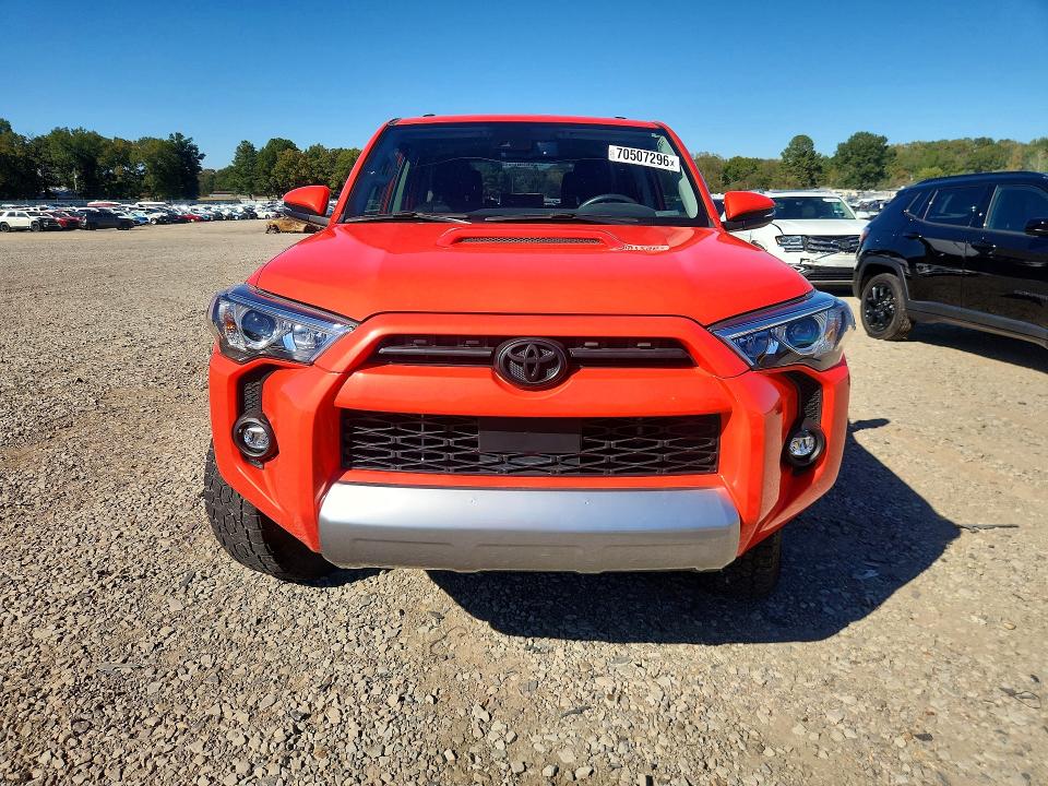 70507296 :رقم المزاد ، JTERU5JR7R6216536 vin ، 2024 Toyota 4runner مزاد بيع