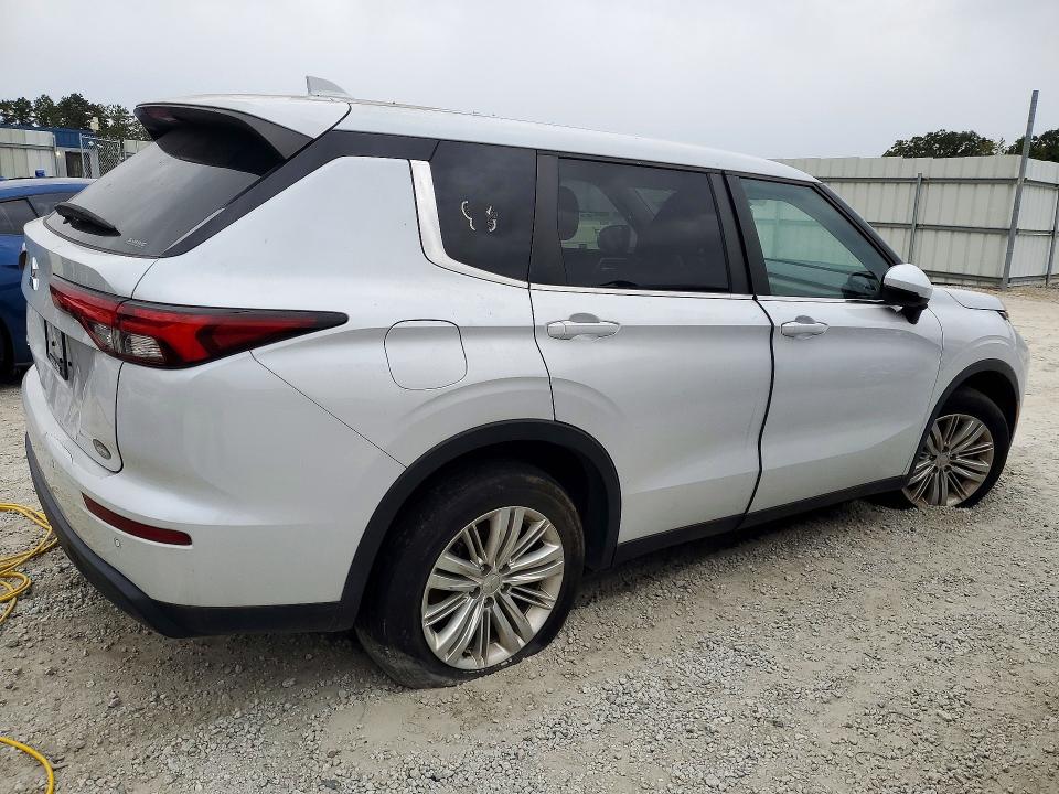 2024 Mitsubishi Outlander მანქანა იყიდება აუქციონზე, vin: JA4J4UA89RZ015250, აუქციონის ნომერი: 72231776