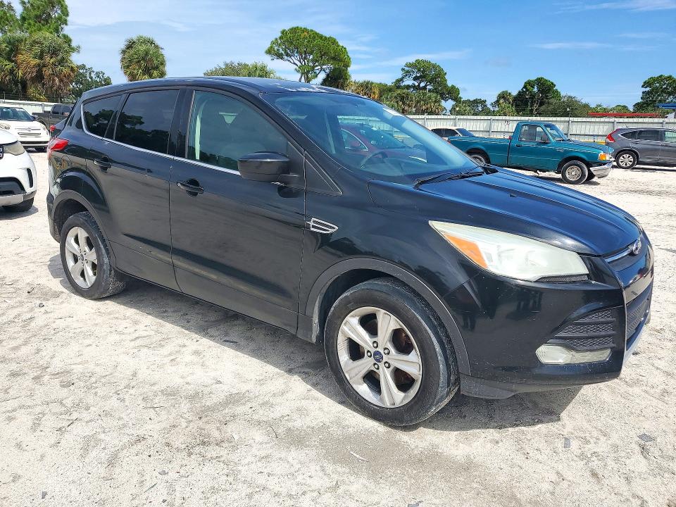 2014 Ford Escape მანქანა იყიდება აუქციონზე, vin: 1FMCU9G9XEUB04436, აუქციონის ნომერი: 72350686