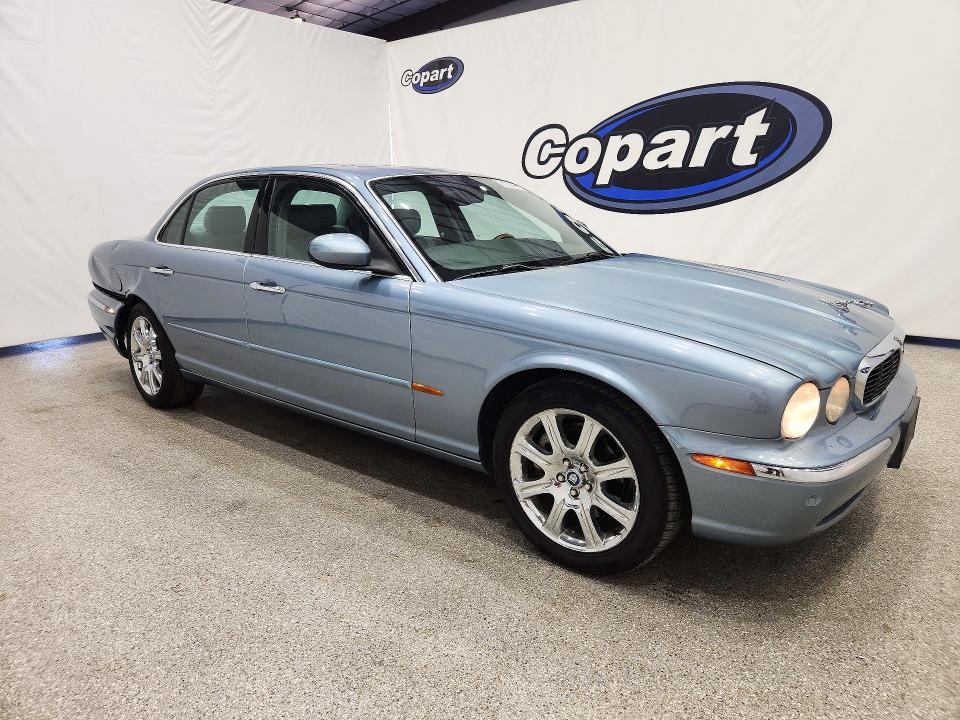 Продаж на аукціоні авто 2004 Jaguar Xj8, vin: SAJWA71C44SG22852, номер лоту: 71694916
