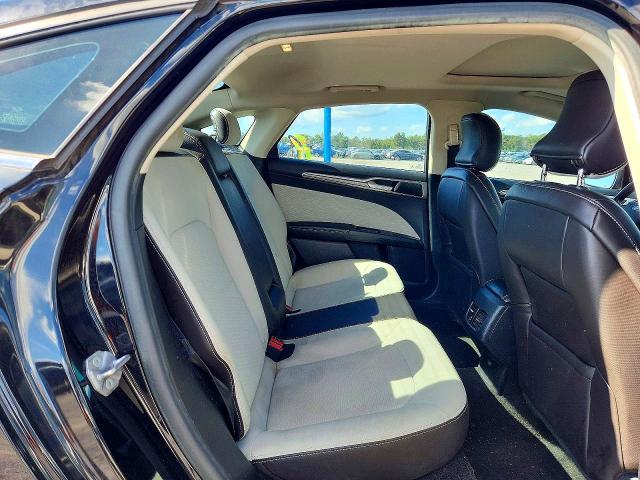 71501876 :رقم المزاد ، 3FA6P0HDXKR229047 vin ، 2019 Ford Fusion مزاد بيع