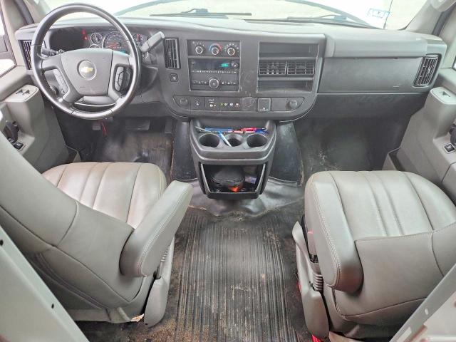 2020 Chevrolet Express G2500 მანქანა იყიდება აუქციონზე, vin: 1GCWGAFP5L1275197, აუქციონის ნომერი: 70694896