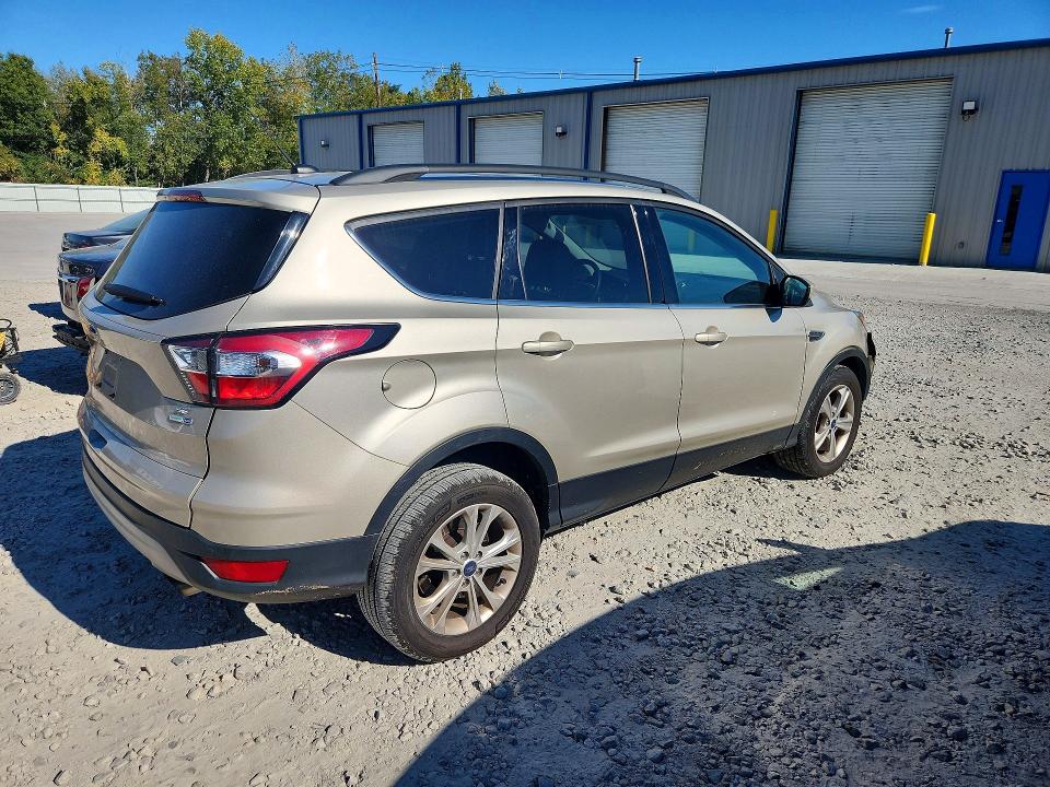 Продаж на аукціоні авто 2017 Ford Escape, vin: 1FMCU9GDXHUE42217, номер лоту: 72059486