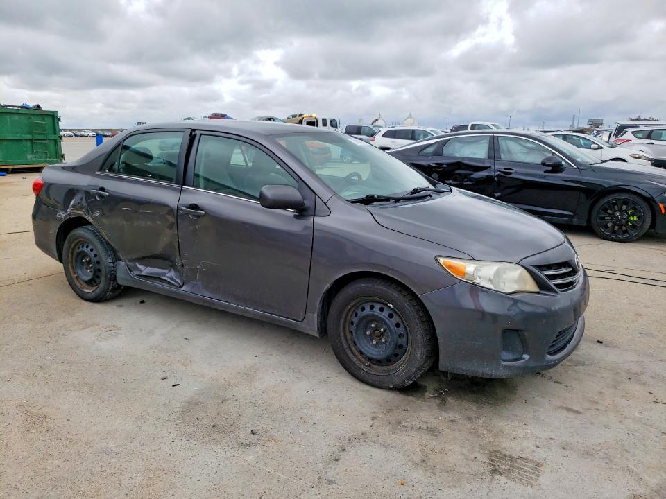 71647946 :رقم المزاد ، 5YFBU4EE3DP188582 vin ، 2013 Toyota Corolla مزاد بيع