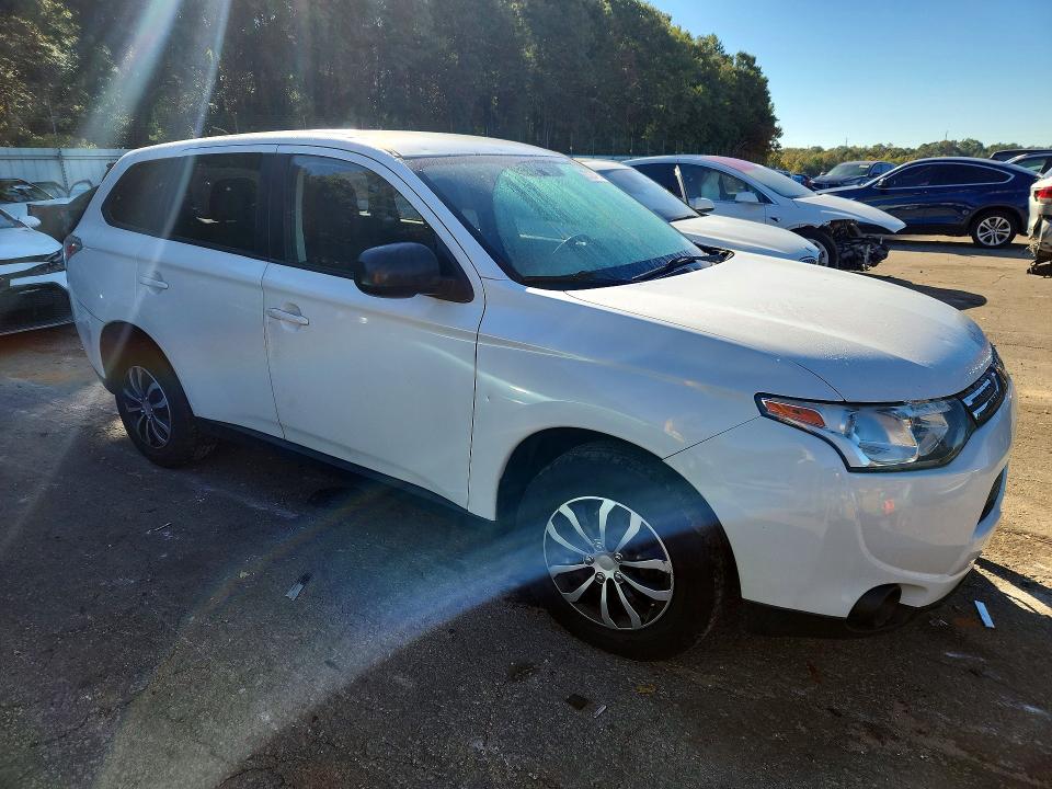 Продажа на аукционе авто 2014 Mitsubishi Outlander, vin: JA4AD2A30EZ004270, номер лота: 73122426