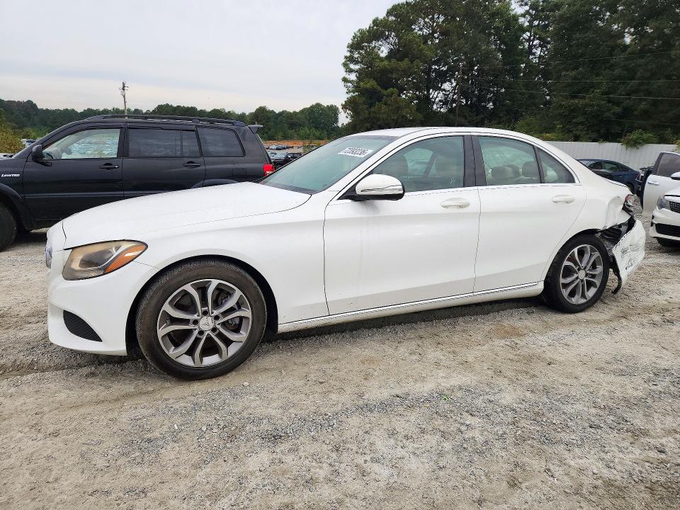 2015 Mercedes-benz C მანქანა იყიდება აუქციონზე, vin: 55SWF4JB6FU092658, აუქციონის ნომერი: 72393236