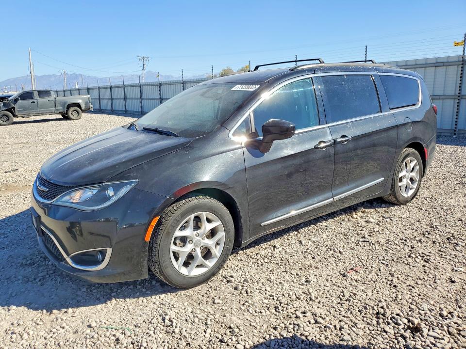 Продажа на аукционе авто 2017 Chrysler Pacifica, vin: 2C4RC1BG9HR634603, номер лота: 71299266