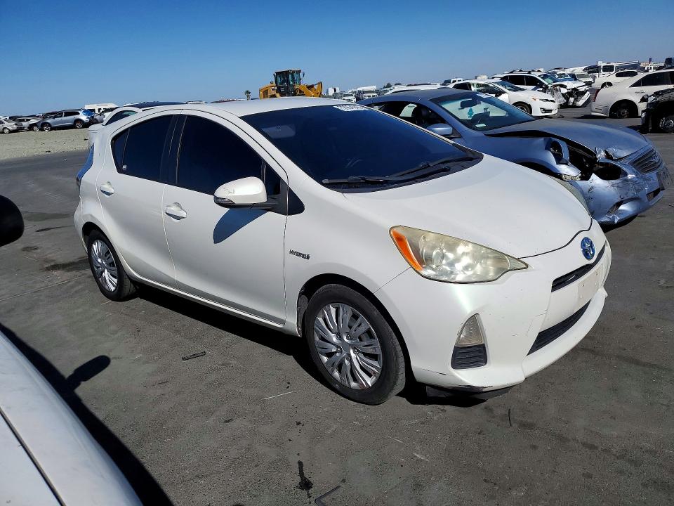 2013 Toyota Prius C მანქანა იყიდება აუქციონზე, vin: JTDKDTB31D1541712, აუქციონის ნომერი: 72954946
