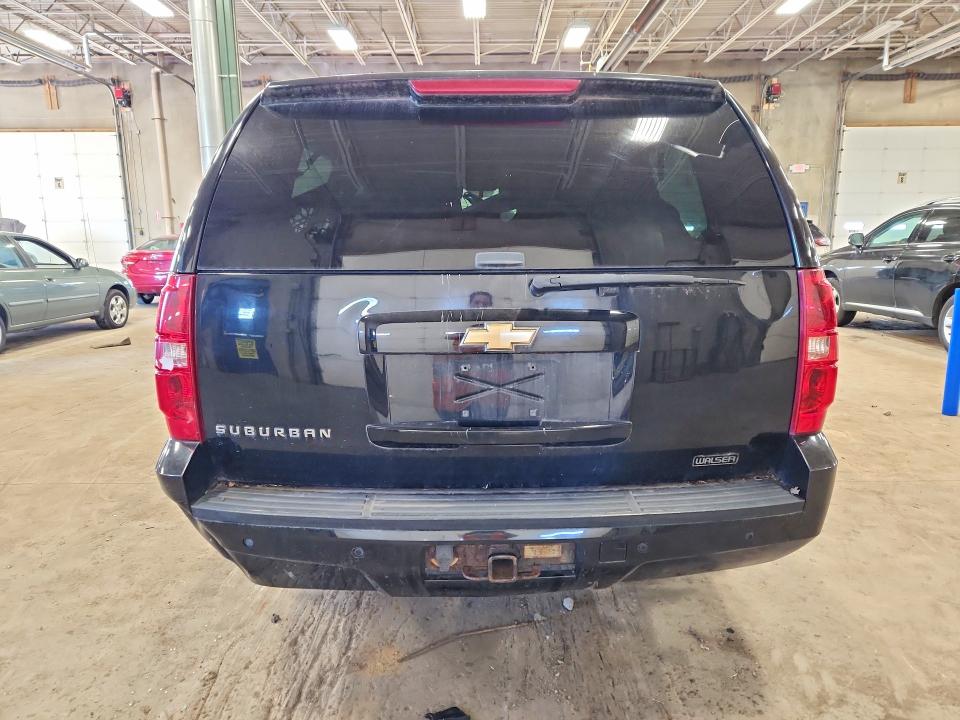 2007 Chevrolet Suburban მანქანა იყიდება აუქციონზე, vin: 3GNFK16357G132602, აუქციონის ნომერი: 71498916