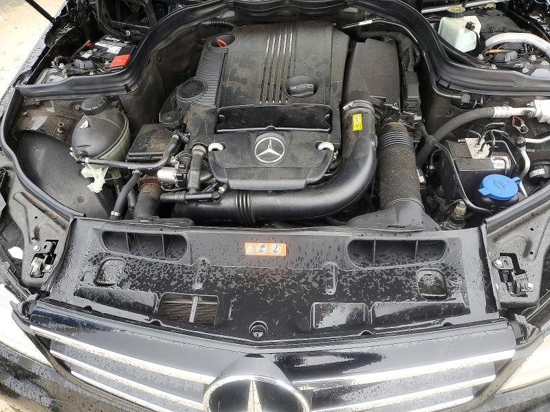 2014 Mercedes-benz C მანქანა იყიდება აუქციონზე, vin: WDDGF4HB7EA932360, აუქციონის ნომერი: 71788256