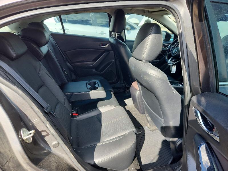Продажа на аукционе авто 2018 Mazda 3, vin: 3MZBN1M36JM247782, номер лота: 72521036