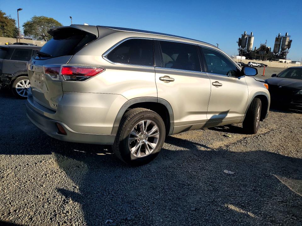 2014 Toyota Highlander მანქანა იყიდება აუქციონზე, vin: 5TDKKRFH1ES036014, აუქციონის ნომერი: 71953276