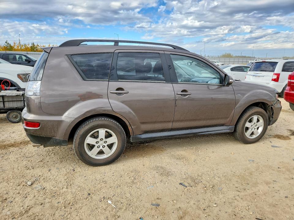 2011 Mitsubishi Outlander მანქანა იყიდება აუქციონზე, vin: JA4JT3AX5BU607915, აუქციონის ნომერი: 71593956