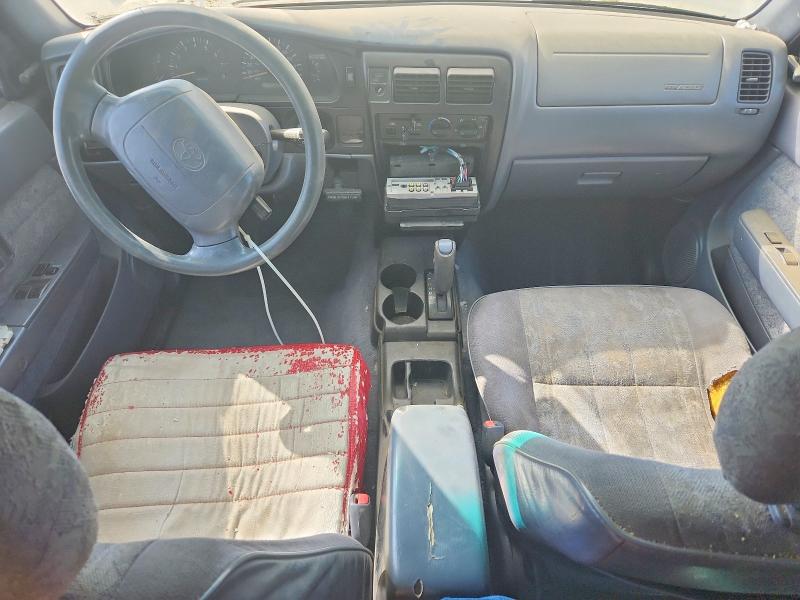 68364076 :رقم المزاد ، 5TESN92N7YZ708538 vin ، 2000 Toyota Tacoma مزاد بيع