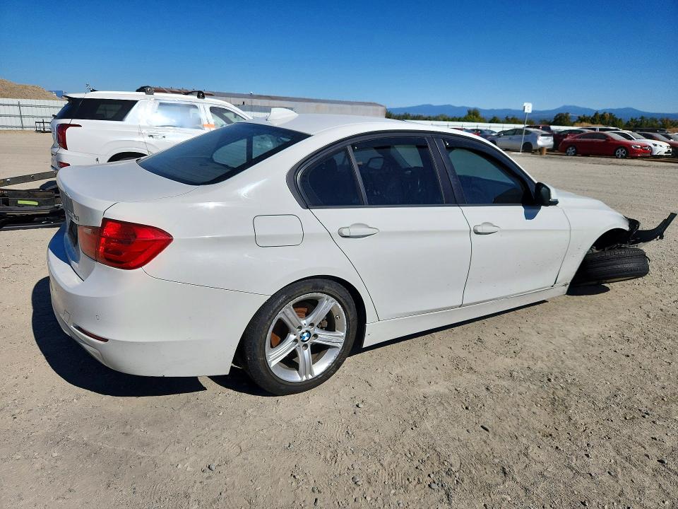 2014 Bmw 328 მანქანა იყიდება აუქციონზე, vin: WBA3D3C54EK154861, აუქციონის ნომერი: 72436496
