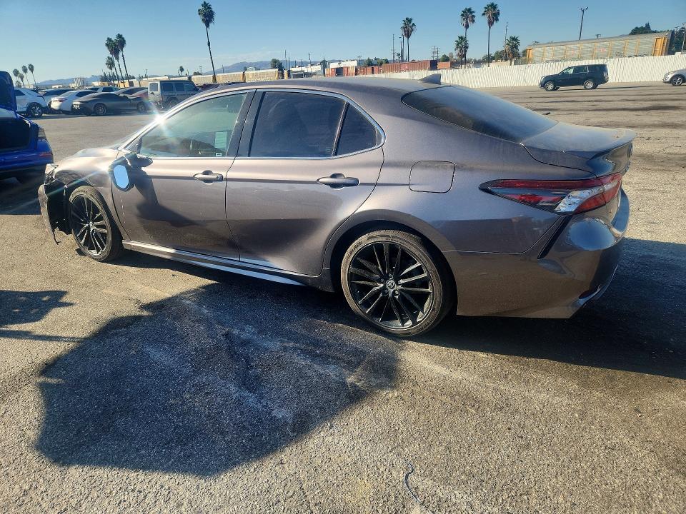 2021 Toyota Camry მანქანა იყიდება აუქციონზე, vin: 4T1K61AK9MU604668, აუქციონის ნომერი: 72152596