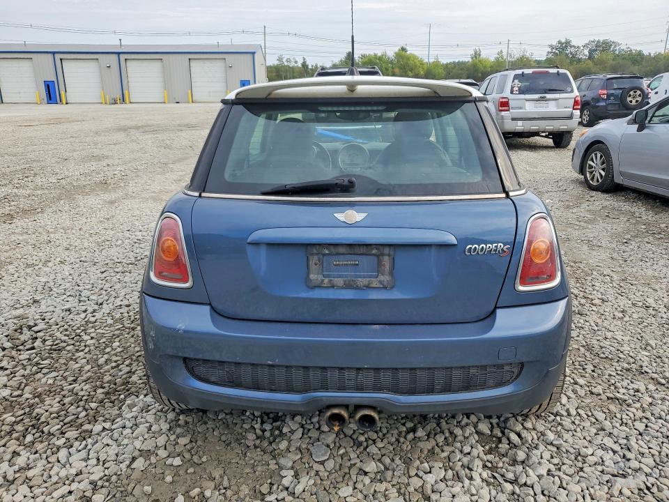 Продажа на аукционе авто 2010 Mini Cooper, vin: WMWMF7C56ATX44358, номер лота: 70952986