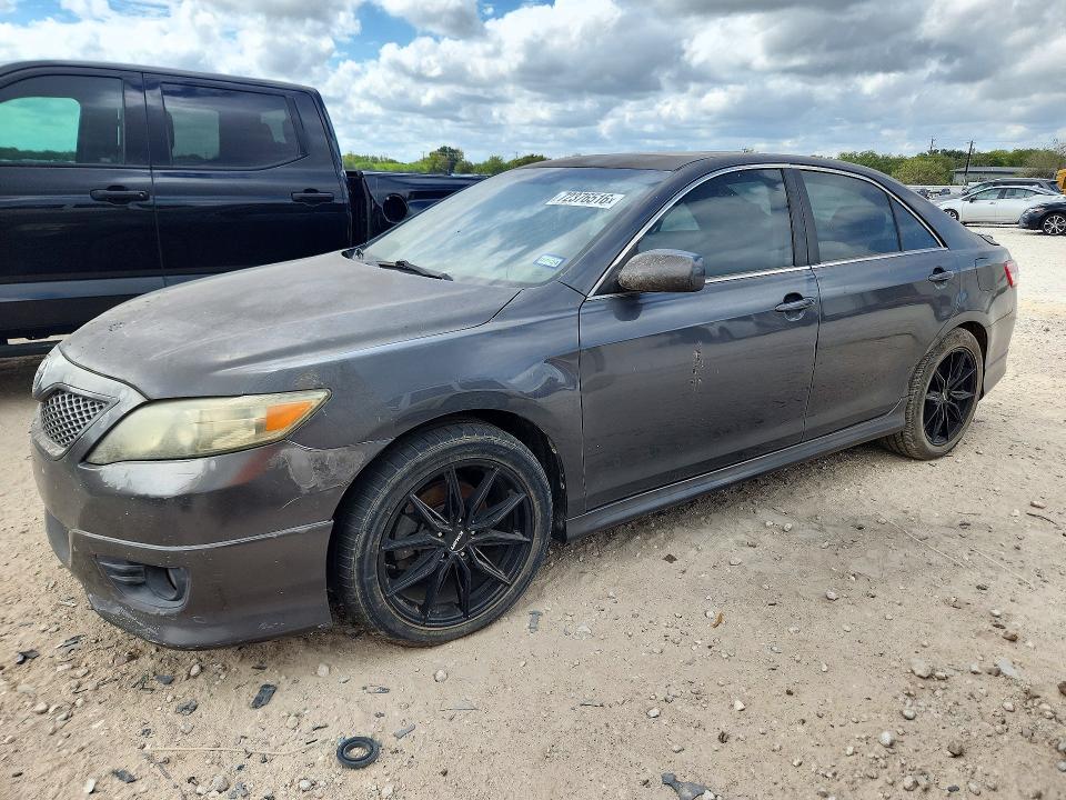72376516 :رقم المزاد ، 4T1BK3EK2BU615882 vin ، 2011 Toyota Camry مزاد بيع