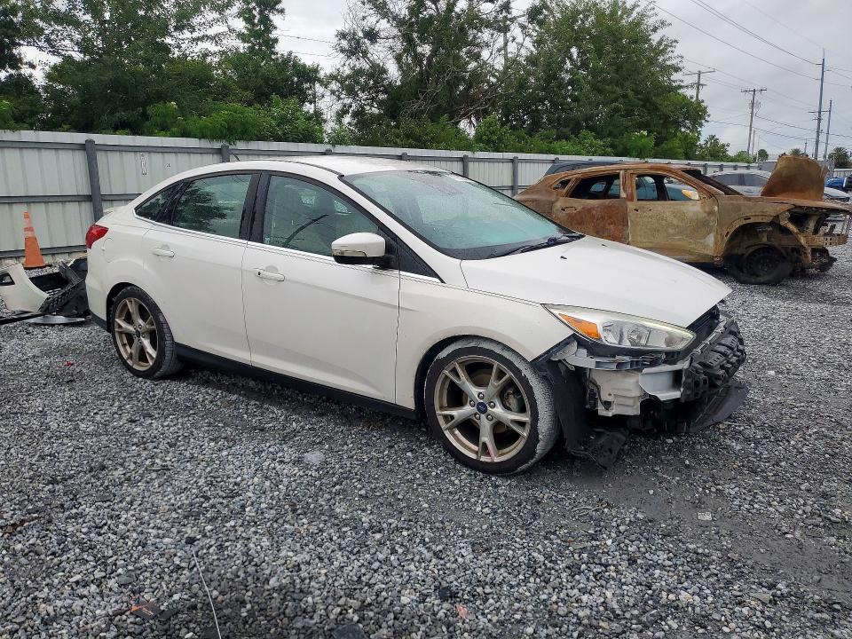 71153946 :رقم المزاد ، 1FADP3J27GL232835 vin ، 2016 Ford Focus مزاد بيع