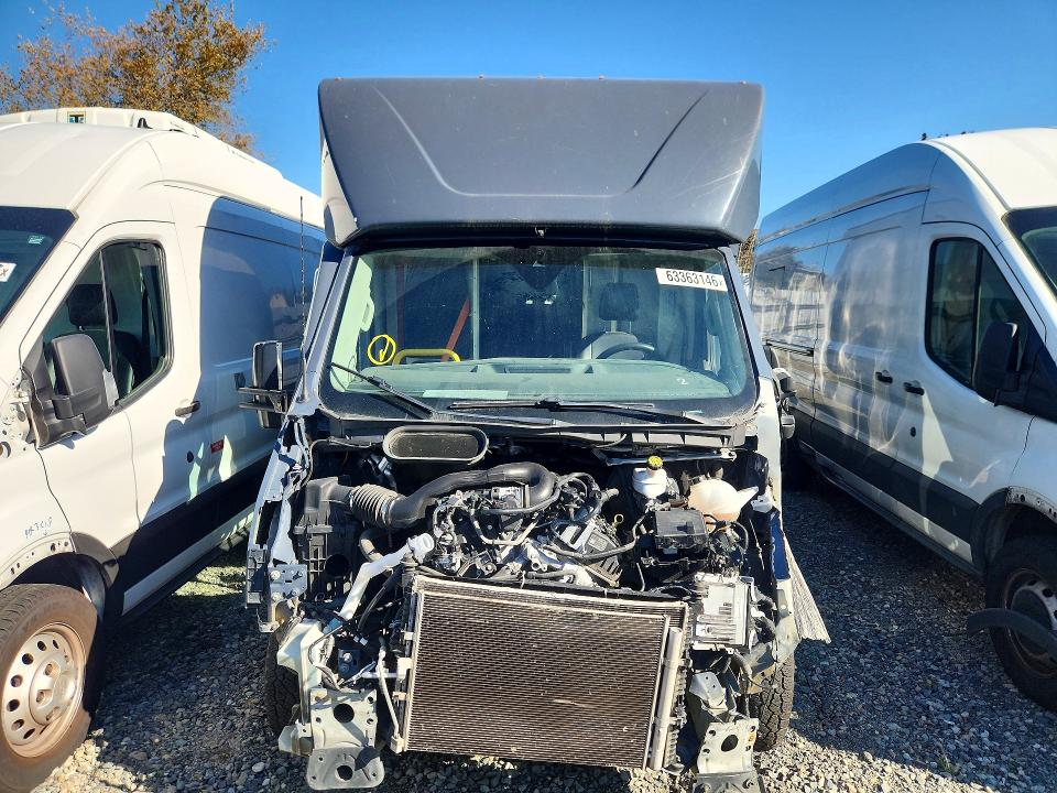 63363146 :رقم المزاد ، 1FDDF6P86MKA57405 vin ، 2021 Ford Transit مزاد بيع