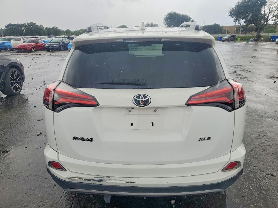 Продажа на аукционе авто 2018 Toyota Rav4, vin: 2T3WFREV4JW412288, номер лота: 71446366
