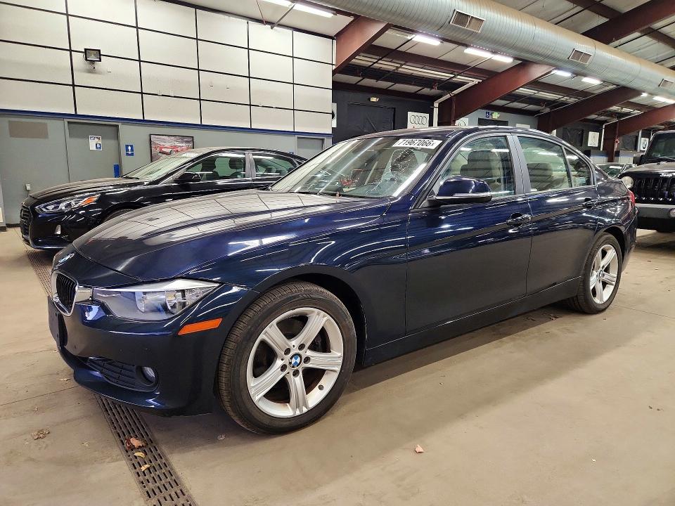 2013 Bmw 328 მანქანა იყიდება აუქციონზე, vin: WBA3B3C56DF533146, აუქციონის ნომერი: 71967066