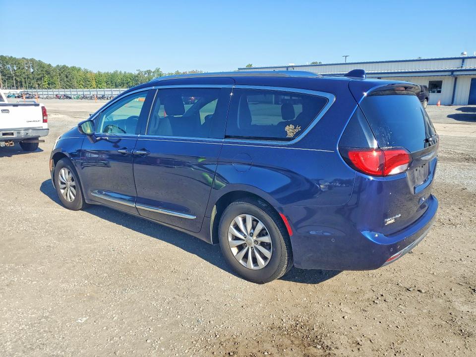 Продажа на аукционе авто 2018 Chrysler Pacifica, vin: 2C4RC1EG5JR108518, номер лота: 71553586
