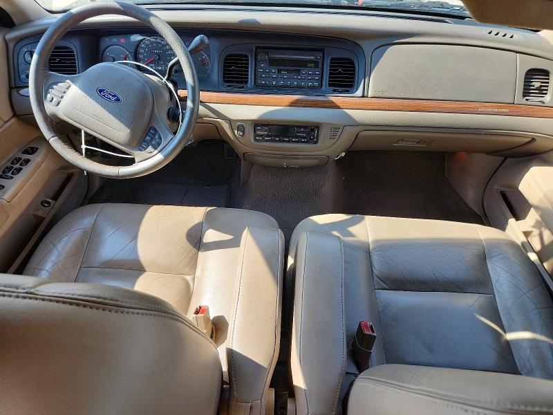 Продаж на аукціоні авто 2004 Ford Crown Victoria, vin: 2FAFP74W64X115681, номер лоту: 71236896