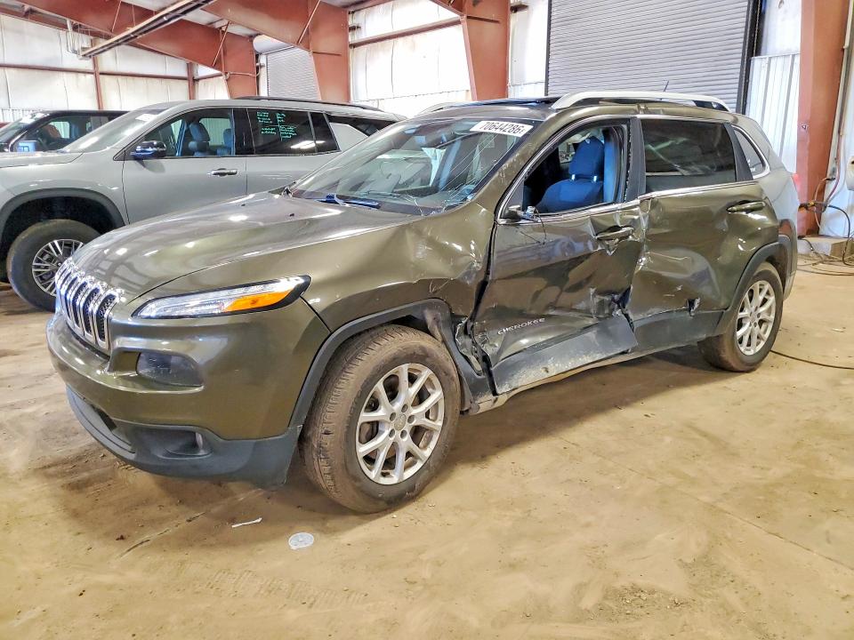Auction sale of the 2015 Jeep Cherokee, vin: 1C4PJMCS8FW624540, lot number: 70644286