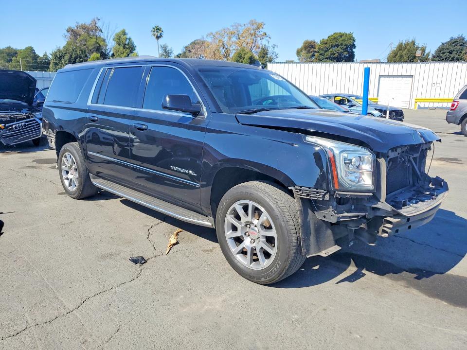 Продажа на аукционе авто 2016 Gmc Yukon Xl, vin: 1GKS1FKCXGR418382, номер лота: 71649156