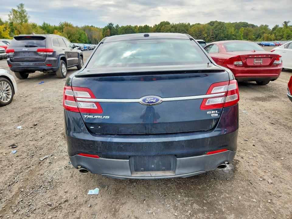 71387316 :رقم المزاد ، 1FAHP2H81EG177438 vin ، 2014 Ford Taurus مزاد بيع