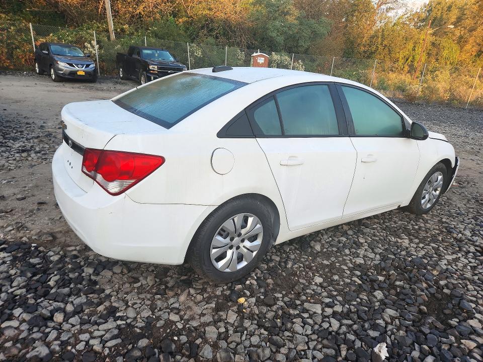 72180056 :رقم المزاد ، 1G1PA5SGXF7281865 vin ، 2015 Chevrolet Cruze مزاد بيع
