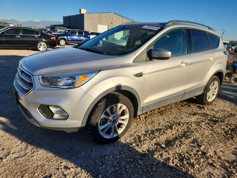 Продаж на аукціоні авто 2018 Ford Escape, vin: 1FMCU9GD7JUC60805, номер лоту: 73649456