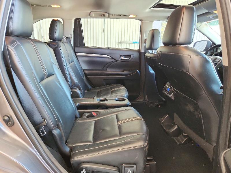 Aukcja sprzedaży 2018 Toyota Highlander, vin: 5TDJZRFH0JS552852, numer aukcji: 72125766